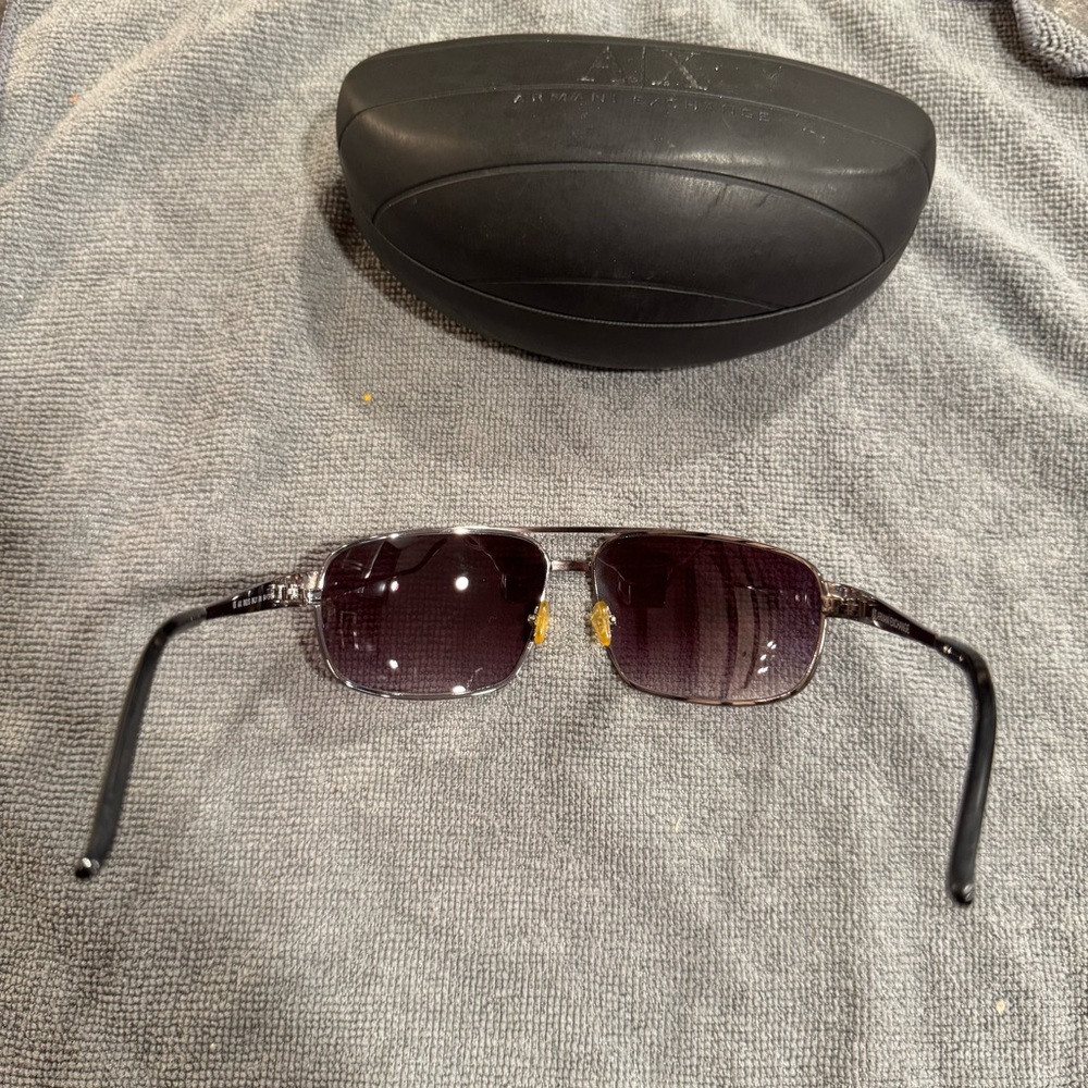 Classic Armani Exchange Sunglasses With Case - Picture 9 of 10